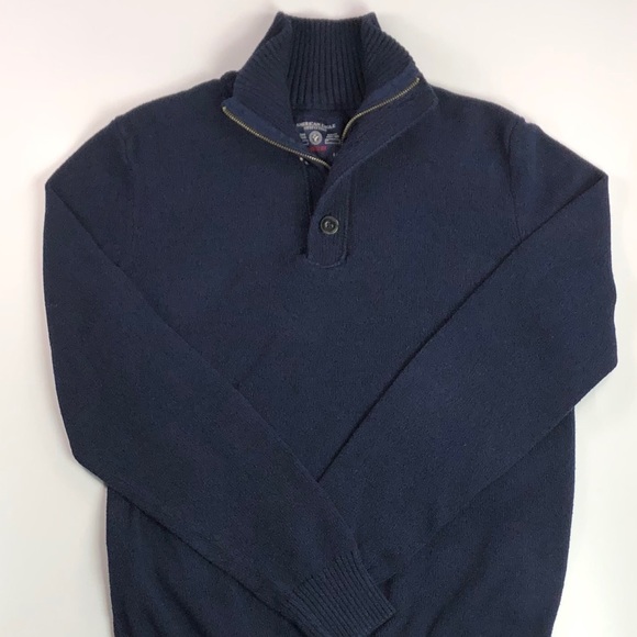 American Eagle Outfitters Other - American Eagle Athletic Fit Button Zip Sweater